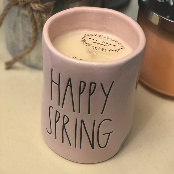 🌸LAST 1🌸 Rae Dunn HAPPY SPRING 7.7 oz Candle - Picture 3 of 4